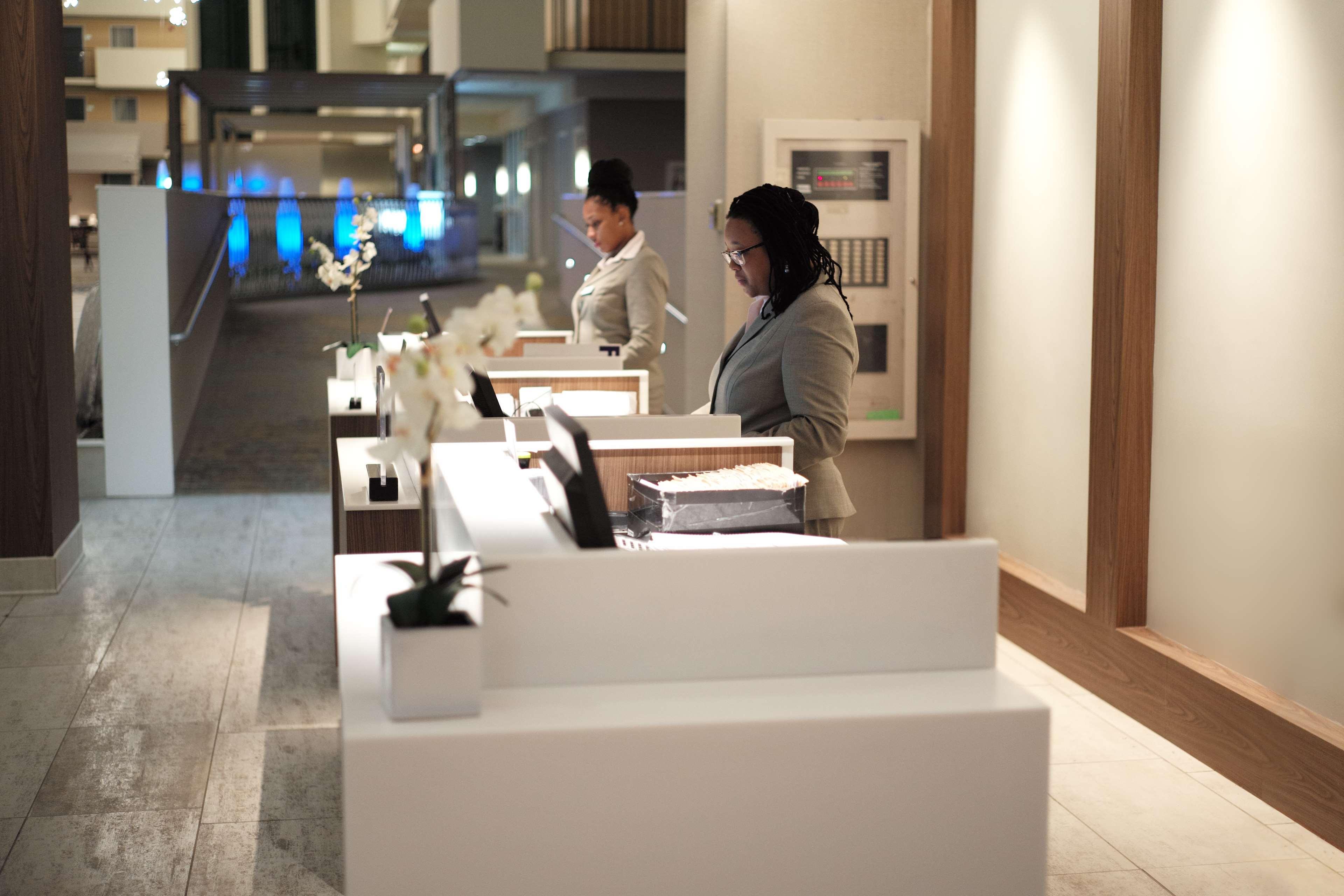 Embassy Suites By Hilton Memphis East Germantown Area Экстерьер фото