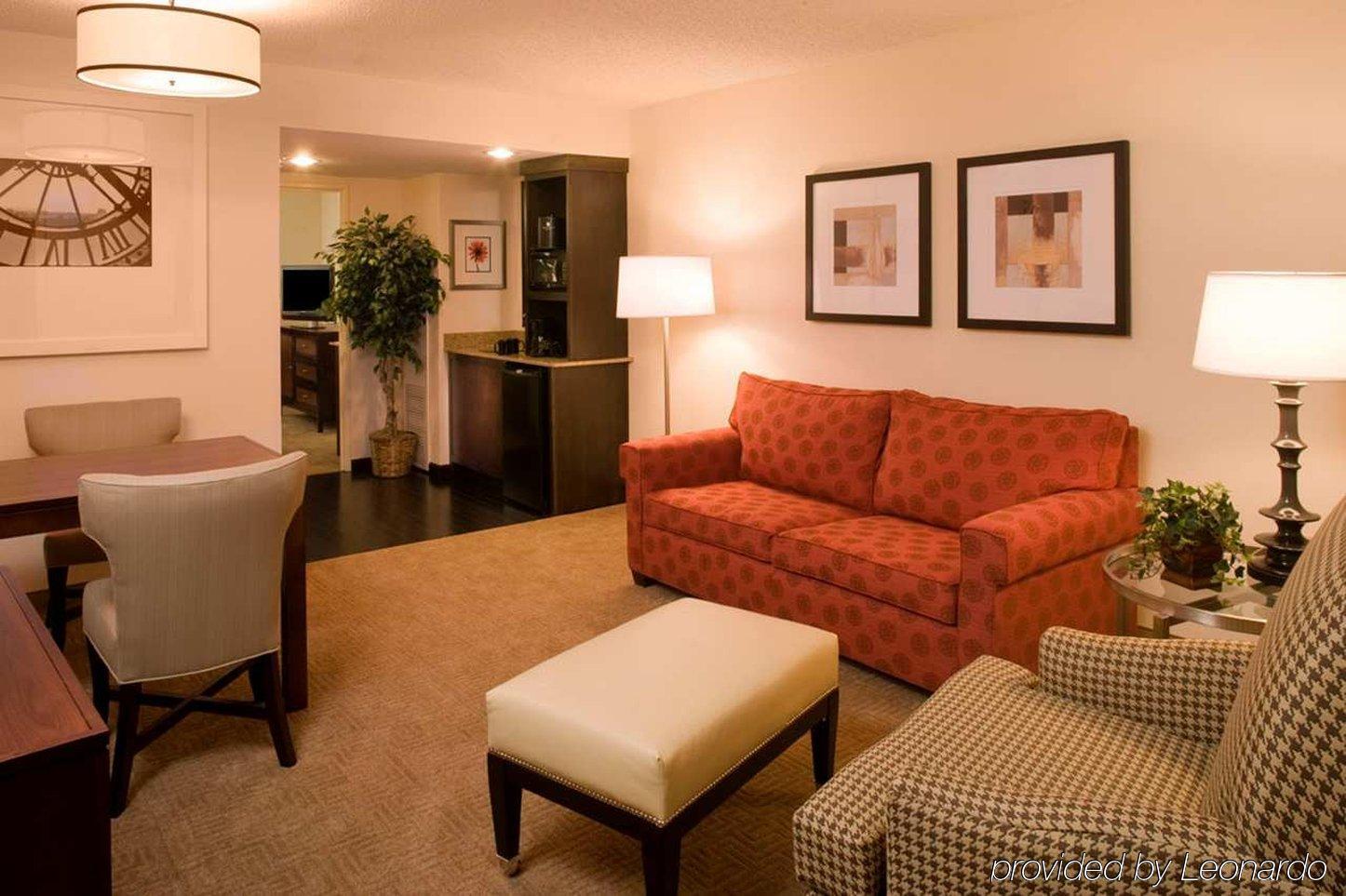 Embassy Suites By Hilton Memphis East Germantown Area Номер фото